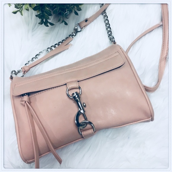 Boutique Handbags - 🎉HP🎉🌸Vivian Blush Vegan Crossbody